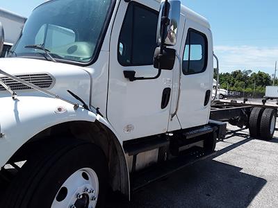 Used 2015 Freightliner M2 106 Conventional Cab 4x2, Semi Truck for sale #348716 - photo 1