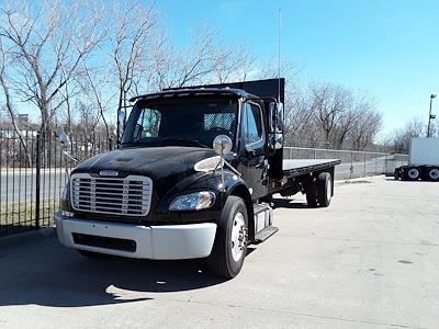 Used 2014 Freightliner M2 106 Day Cab 4x2, 24' Flatbed Truck for sale #539573 - photo 1