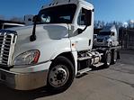 Used 2016 Freightliner Cascadia Day Cab 6x4, Semi Truck for sale #669784 - photo 1