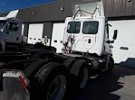 Used 2016 Freightliner Cascadia Day Cab 6x4, Semi Truck for sale #669784 - photo 5