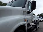 Used 2017 Freightliner Cascadia Day Cab 6x4, Semi Truck for sale #677840 - photo 1