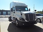 Used 2018 Freightliner Cascadia Sleeper Cab 6x4, Semi Truck for sale #678492 - photo 4