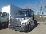 Used 2018 Freightliner Cascadia Day Cab 6x4, Semi Truck for sale #782692 - photo 1