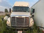 Used 2019 Freightliner Cascadia Sleeper Cab 6x4, Semi Truck for sale #864982 - photo 2