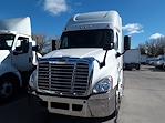 Used 2020 Freightliner Cascadia Sleeper Cab 6x4, Semi Truck for sale #879615 - photo 3