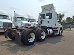 Used 2016 Freightliner Cascadia Day Cab 6x4, Semi Truck for sale #381762 - photo 5