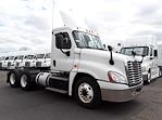 Used 2016 Freightliner Cascadia Day Cab 6x4, Semi Truck for sale #381783 - photo 4