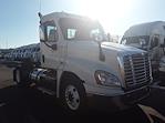 Used 2016 Freightliner Cascadia Day Cab 4x2, Semi Truck for sale #650119 - photo 4