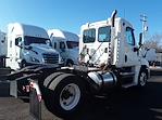 Used 2016 Freightliner Cascadia Day Cab 4x2, Semi Truck for sale #650119 - photo 5
