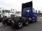 Used 2017 Freightliner Cascadia Day Cab 6x4, Semi Truck for sale #674962 - photo 5
