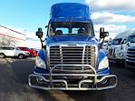 Used 2017 Freightliner Cascadia Day Cab 6x4, Semi Truck for sale #674963 - photo 3