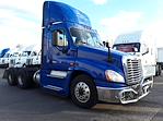 Used 2017 Freightliner Cascadia Day Cab 6x4, Semi Truck for sale #674963 - photo 4