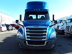 Used 2018 Freightliner Cascadia Day Cab 6x4, Semi Truck for sale #752933 - photo 3