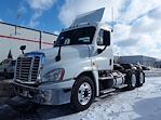 Used 2018 Freightliner Cascadia Day Cab 6x4, Semi Truck for sale #775701 - photo 1