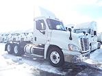 Used 2018 Freightliner Cascadia Day Cab 6x4, Semi Truck for sale #775701 - photo 4