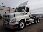 Used 2018 Freightliner Cascadia Day Cab 6x4, Semi Truck for sale #775702 - photo 3