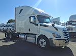 Used 2019 Freightliner Cascadia Sleeper Cab 6x4, Semi Truck for sale #868978 - photo 4