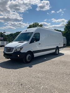 Used 2017 Freightliner Sprinter 3500 4x2, Refrigerated Body for sale #221982 - photo 2