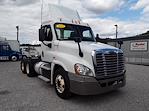 Used 2015 Freightliner Cascadia Day Cab 6x4, Semi Truck for sale #379868 - photo 4