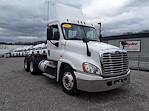 Used 2016 Freightliner Cascadia Day Cab 6x4, Semi Truck for sale #399952 - photo 4