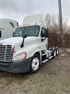 Used 2014 Freightliner Cascadia Day Cab 6x4, Semi Truck for sale #545689 - photo 1
