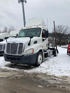 Used 2014 Freightliner Cascadia Day Cab 4x2, Semi Truck for sale #546958 - photo 1