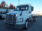 Used 2017 Freightliner Cascadia Day Cab 6x4, Semi Truck for sale #670751 - photo 1