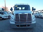 Used 2017 Freightliner Cascadia Day Cab 6x4, Semi Truck for sale #670751 - photo 3