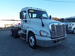 Used 2017 Freightliner Cascadia Day Cab 6x4, Semi Truck for sale #670751 - photo 4