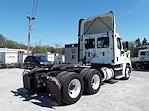 Used 2017 Freightliner Cascadia Day Cab 6x4, Semi Truck for sale #673165 - photo 5