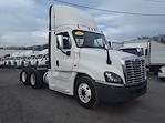 Used 2018 Freightliner Cascadia Day Cab 6x4, Semi Truck for sale #772933 - photo 4