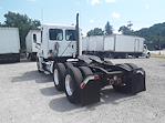 Used 2019 Freightliner Cascadia Day Cab 6x4, Semi Truck for sale #820227 - photo 4