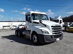 Used 2019 Freightliner Cascadia Day Cab 6x4, Semi Truck for sale #827748 - photo 4