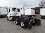 Used 2020 Freightliner Cascadia Day Cab 6x4, Semi Truck for sale #880392 - photo 2