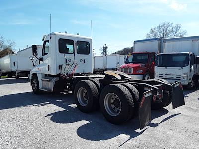 Used 2020 Freightliner Cascadia Day Cab 6x4, Semi Truck for sale #880398 - photo 2