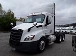 Used 2019 Freightliner Cascadia Day Cab 6x4, Semi Truck for sale #894790 - photo 1