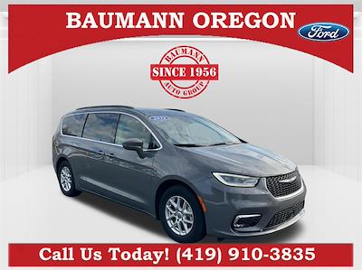 Used 2022 Chrysler Pacifica Touring L FWD, Minivan for sale #RP1863 - photo 1