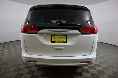 Used 2021 Chrysler Voyager FWD, Minivan for sale #JU5381 - photo 2