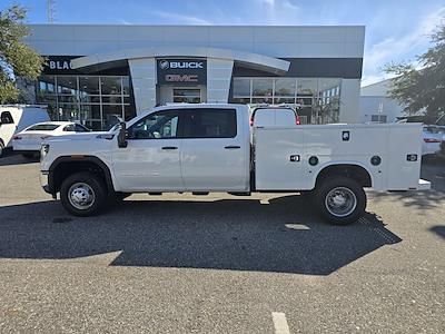 2024 GMC Sierra 3500 Crew Cab 4WD, Cab Chassis for sale #F4341541 - photo 2