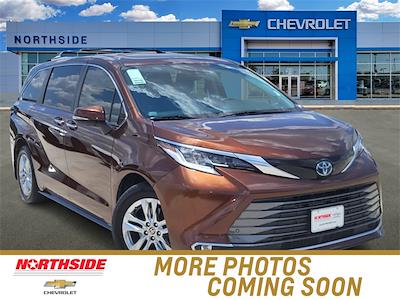 Used 2022 Toyota Sienna Limited FWD, Minivan for sale #257207A - photo 1