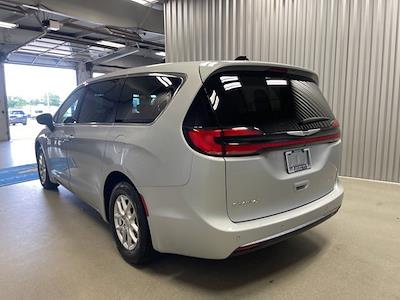 Used 2023 Chrysler Pacifica Touring L FWD, Minivan for sale #P10749 - photo 2