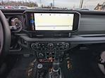 2024 Jeep Gladiator Crew Cab 4WD, Pickup for sale #BJ1185 - photo 19