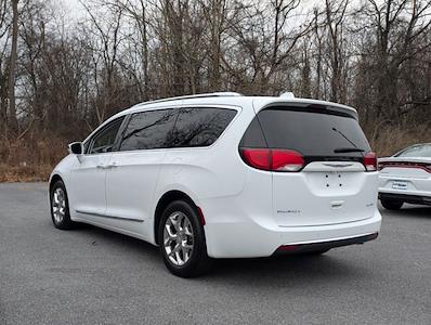 Used 2019 Chrysler Pacifica Limited FWD, Minivan for sale #BJ1203 - photo 2