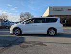 Used 2022 Chrysler Pacifica Touring L FWD, Minivan for sale #BJ1215 - photo 4