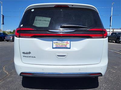 Used 2022 Chrysler Pacifica Touring L FWD, Minivan for sale #P7418 - photo 2