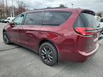 Used 2021 Chrysler Pacifica Limited AWD, Minivan for sale #3550061 - photo 2
