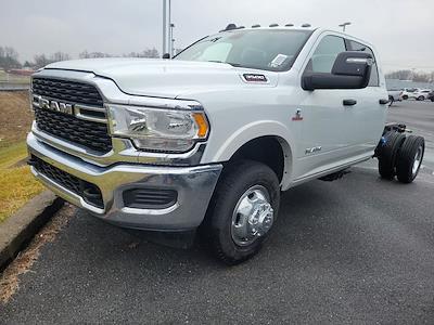 New 2024 Ram 3500 SLT Crew Cab 4WD, Cab Chassis for sale #4450260 - photo 1