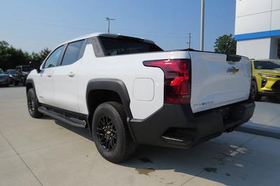 2024 Chevrolet Silverado EV Crew Cab 4WD, Pickup for sale #28885 - photo 2