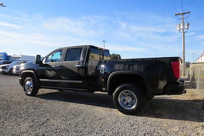 2025 Chevrolet Silverado 3500 Crew Cab 4WD, Pickup for sale #29330 - photo 2