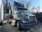 2005 Freightliner Columbia Conventional Cab RWD, Semi Truck for sale #14860 - photo 3